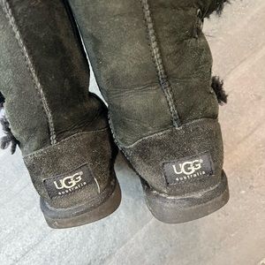 Black Uggs size 13
